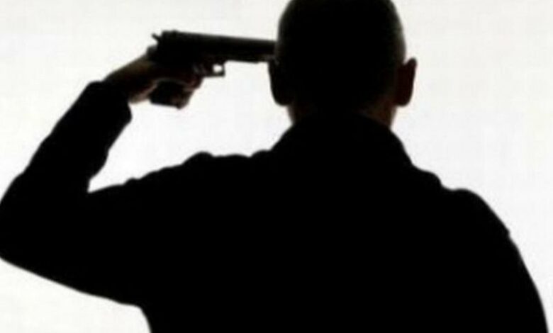 Бургазлия се застреля в главата