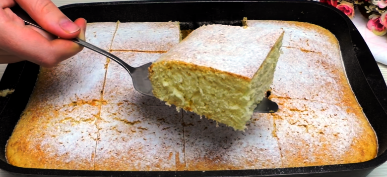 Парена торта: Сиропира се сама при печенето! Няма по-сочен и вкусен сладкиш: