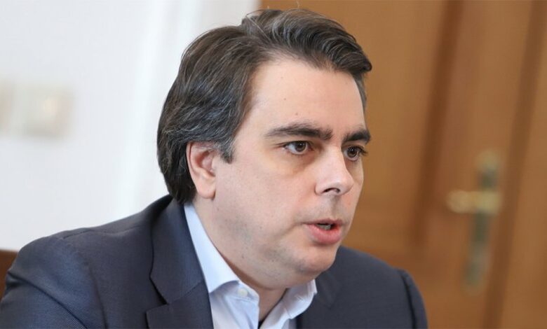 Асен Василев: Атаката срещу мен е нескопосана