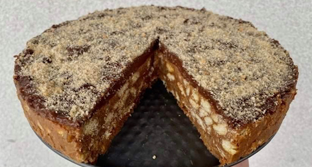 Ако имате 5 ябълки, не пропускайте да направите тази вкусна и икономична торта! Няма равна на вкус: