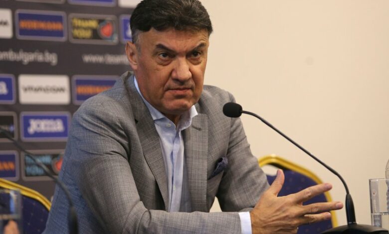 Боби Михайлов празнувал с кралете на черното тото преди уредения мач с Естония