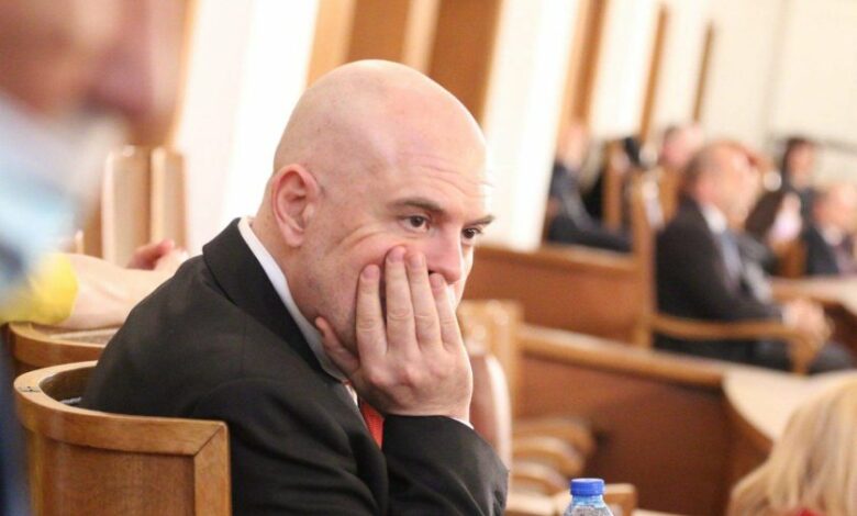 Гешев за закриването на спецправосъдието: Предстои юридическа катастрофа