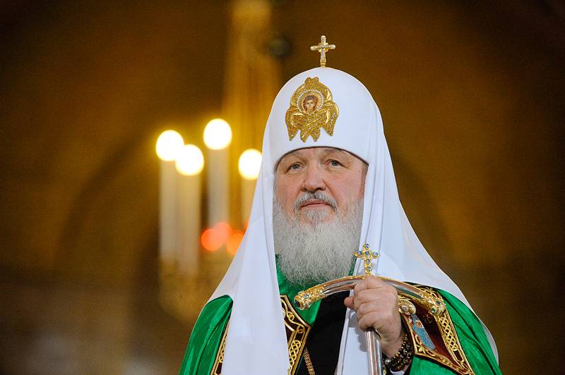 БОГ ЛИ? Ченгето-патриарх Кирил крие $10 милиарда