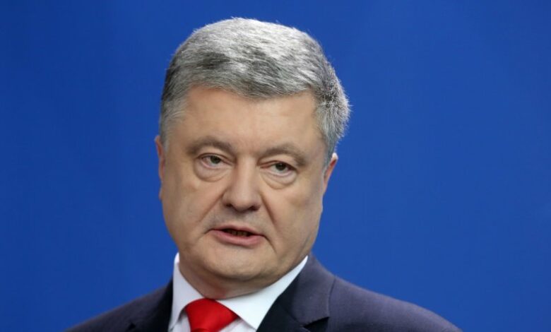 Порошенко успя да "дезертира"