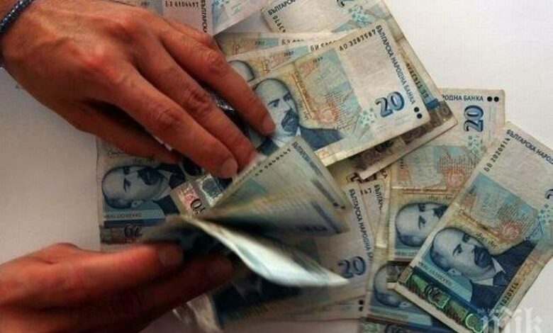 Жена взе 2000 лв. заем от мъж, той я принуди да му върне 7000 лв.