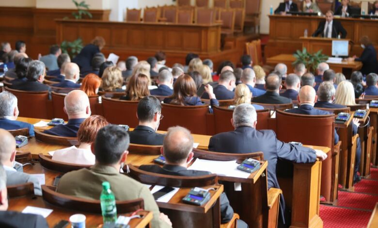Само в Narod.bg: Отцепниците купени за по 1 млн., последният удари ТРИ, цената ще расте