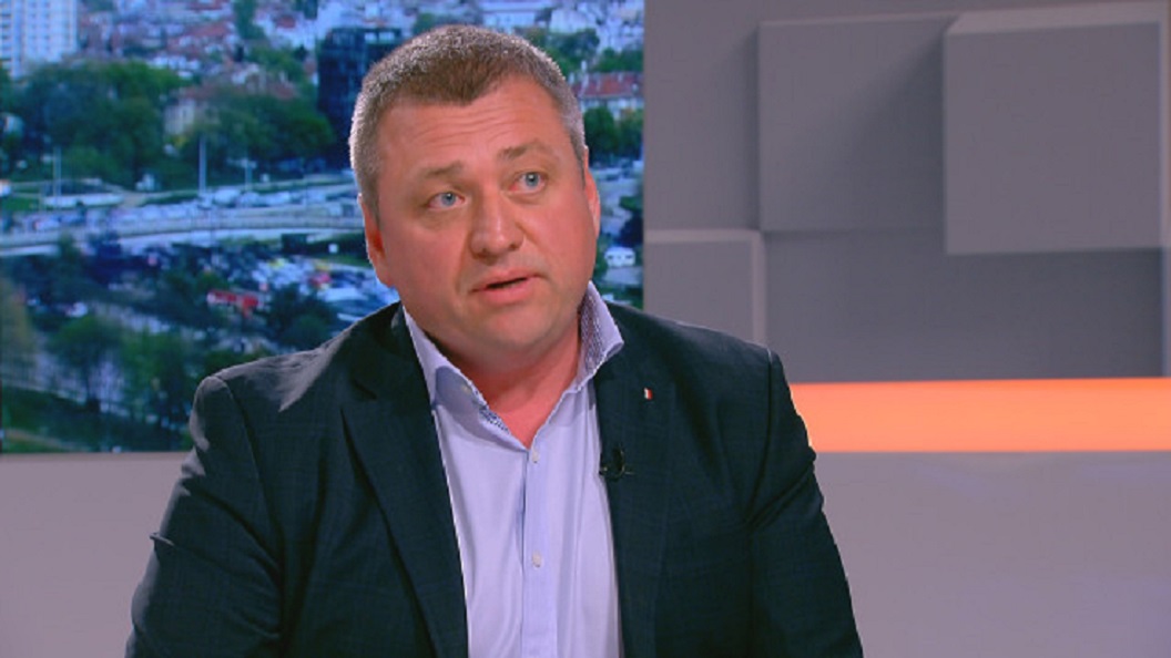 Само в Narod.bg: Ерджан Ебатин от ДПС се хвали с 20 бона бонус за гласувалите срещу Киро&Асен