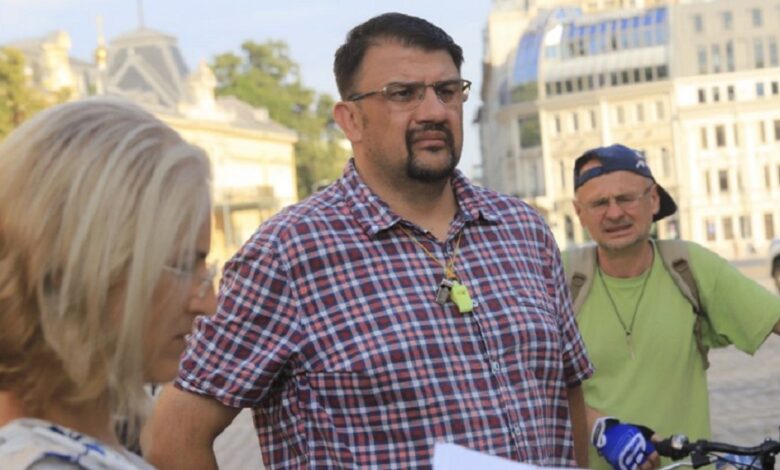 ГОРЧИВО в Narod.bg: Настимир Ананиев се заигра палаво с министър