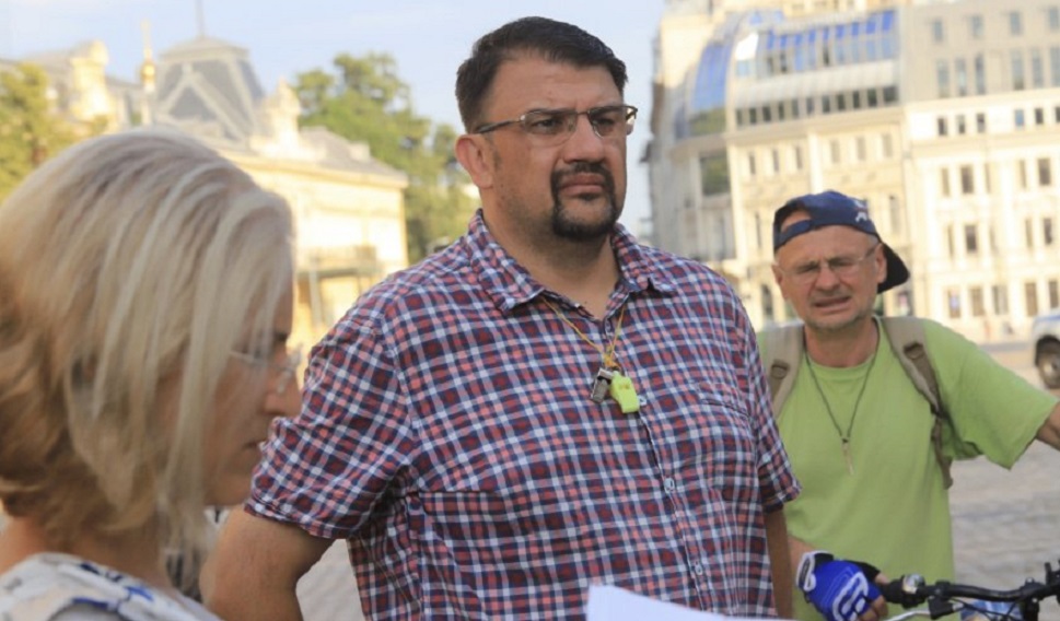 ГОРЧИВО в Narod.bg: Настимир Ананиев се заигра палаво с министър