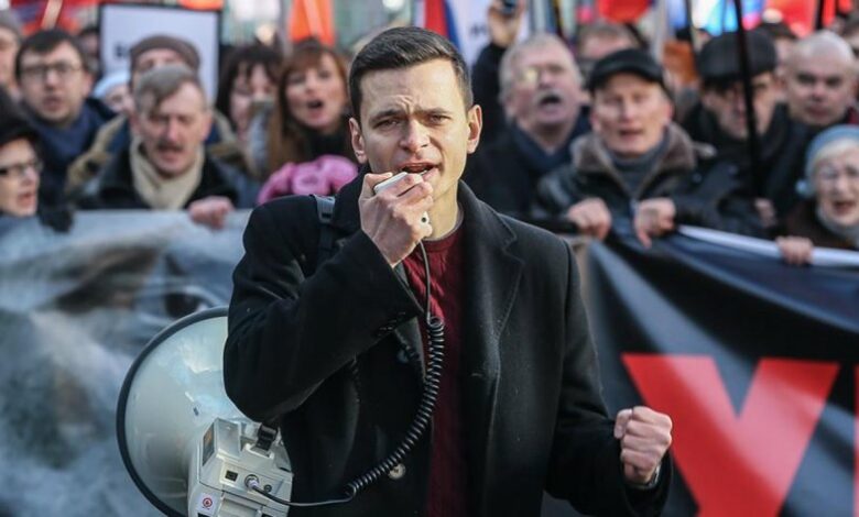 Московската полиция задържа опозиционер