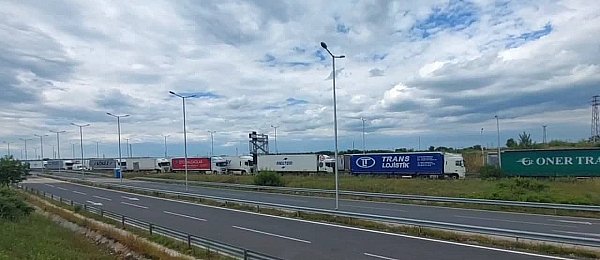 Скандал: Хамали на Маджо командват на границата