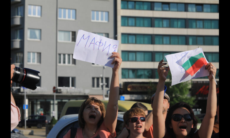 От криза в криза: България е в национален хаос