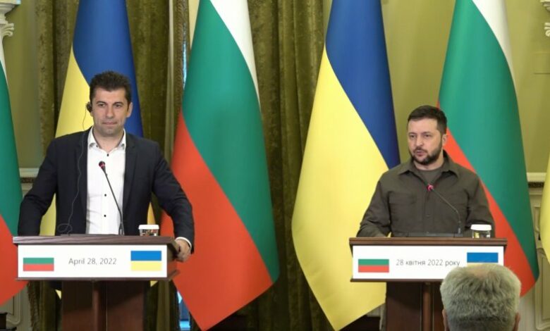 Зеленски благодари на Кирил Петков за подкрепата за еврочленството