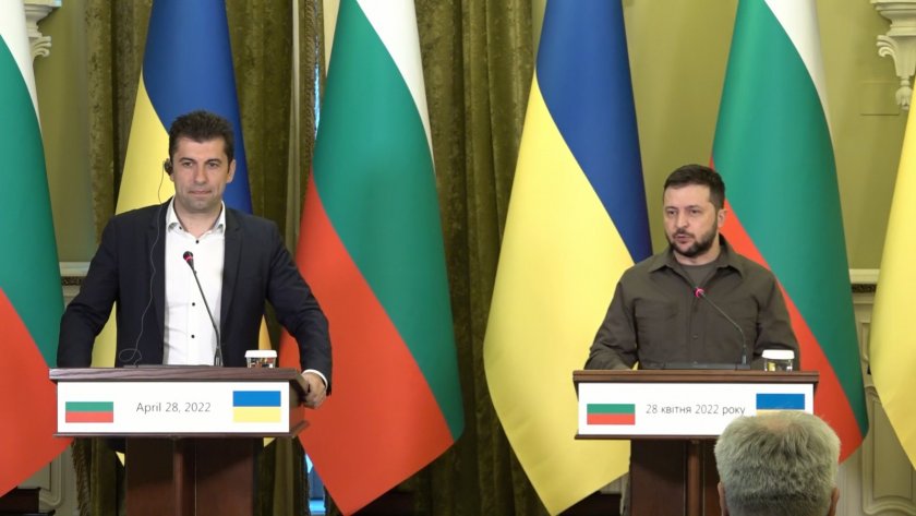 Зеленски благодари на Кирил Петков за подкрепата за еврочленството