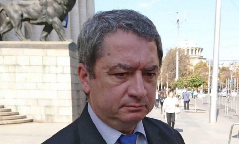 БИВШ МВР ШЕФ: ГЕРБ сатанизира Бойко Рашков от страх, крали са като за световно