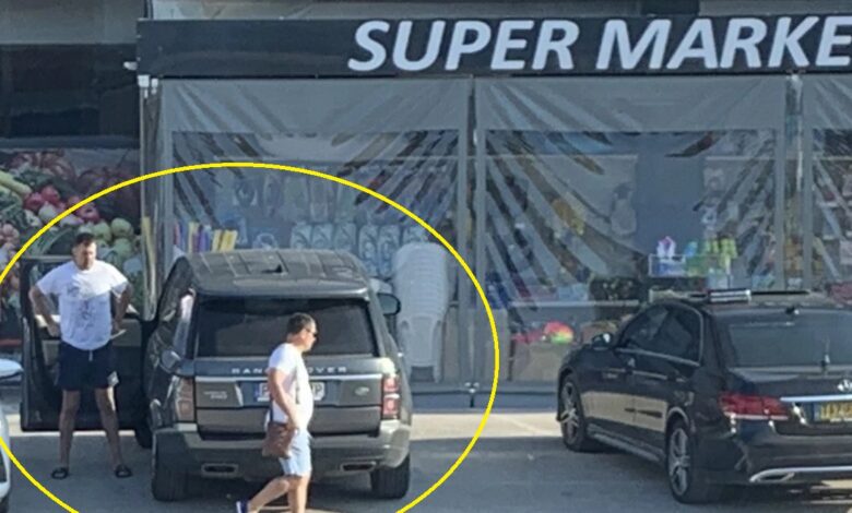 Само в Narod.bg: Кметът от ГЕРБ Иван Тотев наглежда хотелите си в Гърция с джип за €200 000