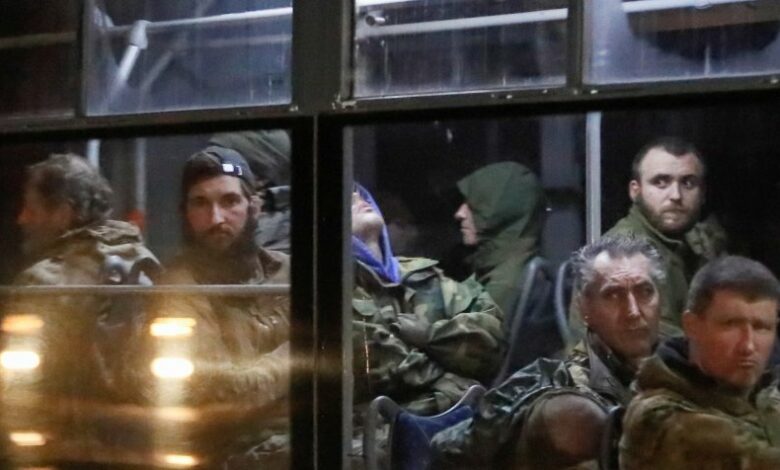 Киев: Русия бомбардира затвора в Еленовка