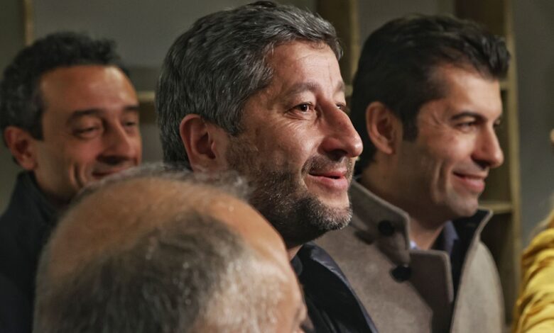 Narod.bg позна: Кирил Петков поглъща Христо Иванов
