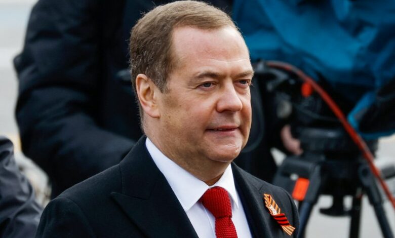 Медведев: Русия ще определя условията за мир в Украйна