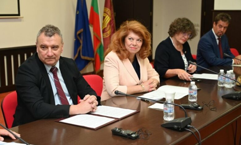 Мирът в Украйна зависи от ЕС, смята Илияна Йотова
