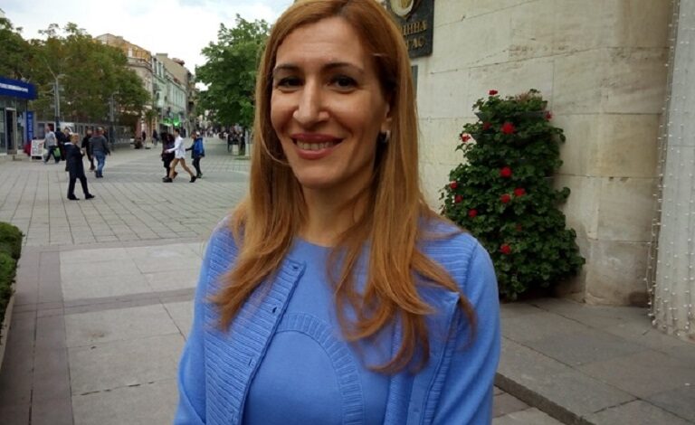 Само в Narod.bg: Даниел Лорер е къртица на тунингованата Николина Ангелкова (СНИМКИ)
