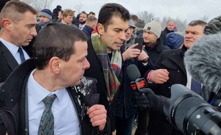 ПРЕДАТЕЛИ? Гардовете на Кирил Петков разпитани с детектор на лъжата
