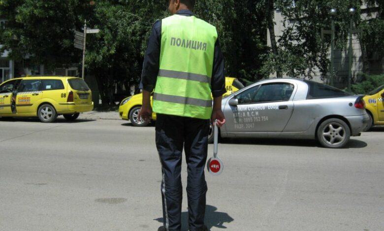 Полицай отива на съд - просил пари от проверяван