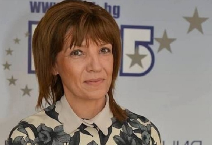 Депутатка-риба от ГЕРБ, мълчала в 4 парламента, се бута за кмет на Нова Загора