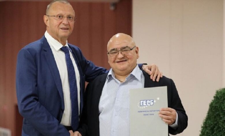 РЕКОРДЬОР: Доктор от ГЕРБ взима 122 662 лв. на месец!