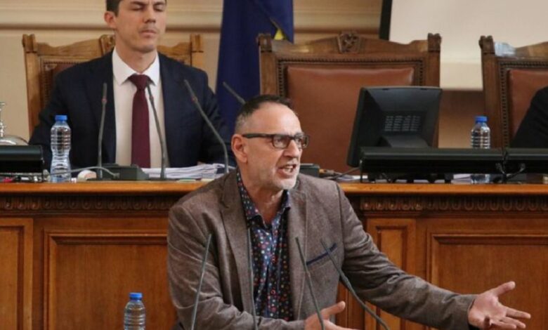 ИЗНЕНАДА: Любен Дилов напуска ГЕРБ, спира с политиката