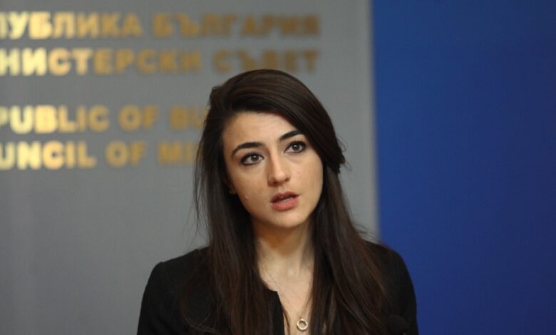 ИЗВЪНРЕДНО: Лена Бориславова бяга във Франция