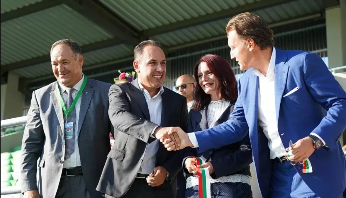 САМО в Narod.bg: Георги Домусчиев пръсна €1,5 млн. за ЧРД в Миконос