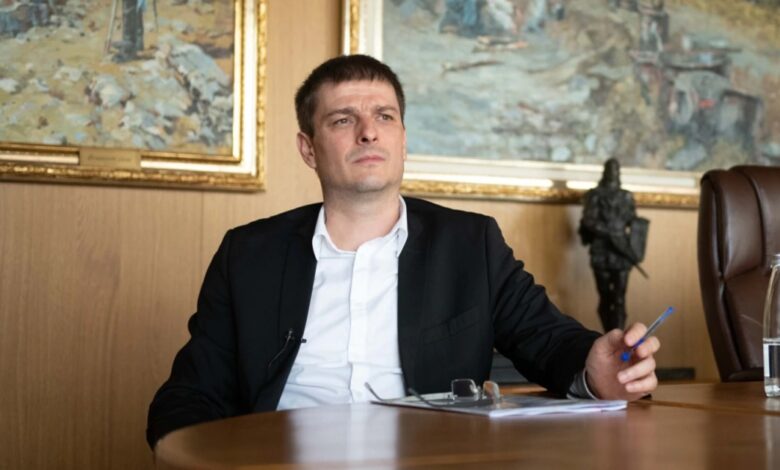 Бившият шеф на „Кинтекс“: Корнелия ме уволни от страх, че ще разкрия оръжейния ѝ бизнес с Украйна