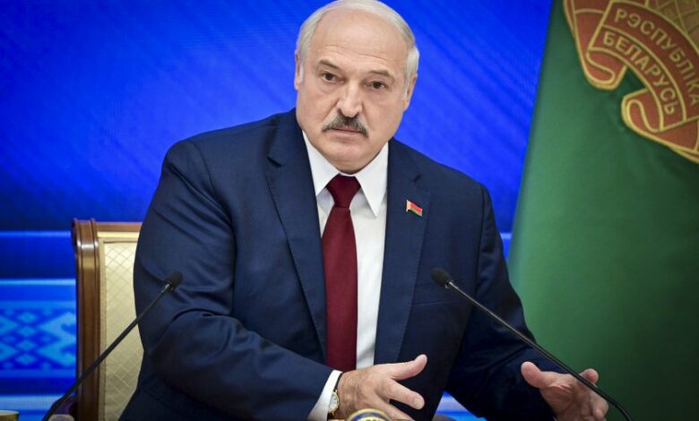 Лукашенко поздрави украинците за националния им празник