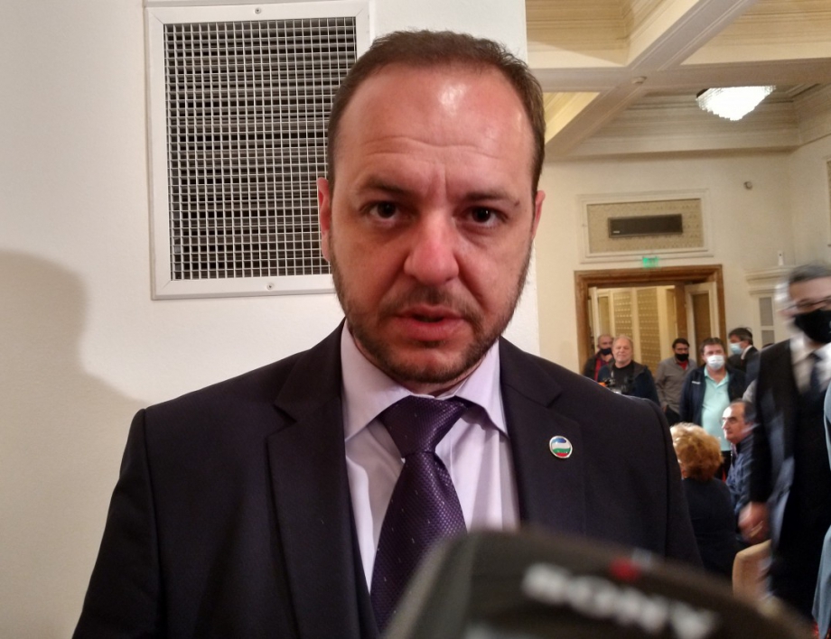 ИЗМАМА в Narod.bg: Манипулират станция за въздуха заради кампанията на Борислав Сандов