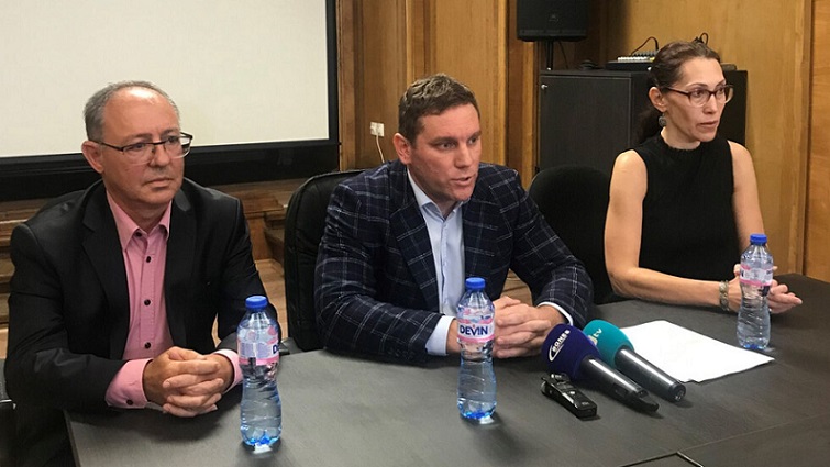 След разследване на Narod.bg: КЗП обеглавена! Изчегъртаните протежета на Корнелия ще съдят служебния кабинет (ДОКУМЕНТ)