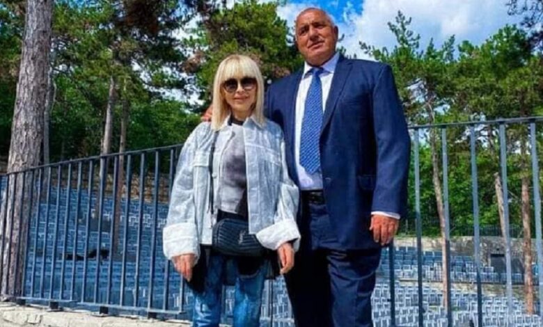 Сеир в Narod.bg: Лили се гаври с Бойко с лафче за Стефан Янев, ето как му се подигра в Стара Загора (СНИМКИ)