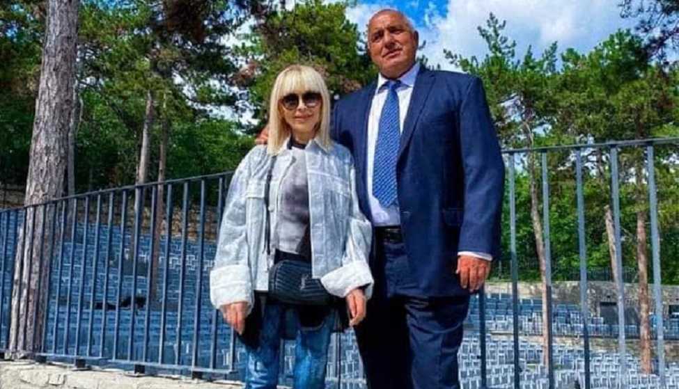Сеир в Narod.bg: Лили се гаври с Бойко с лафче за Стефан Янев, ето как му се подигра в Стара Загора (СНИМКИ)