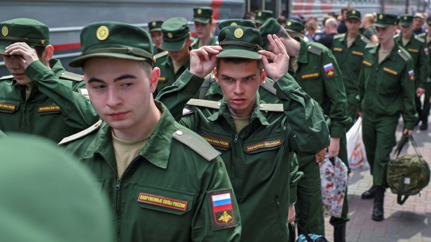 Руснаците питат как да се предадат още преди да са стъпили на фронта