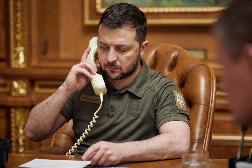 Зеленски събира подкрепа по телефона