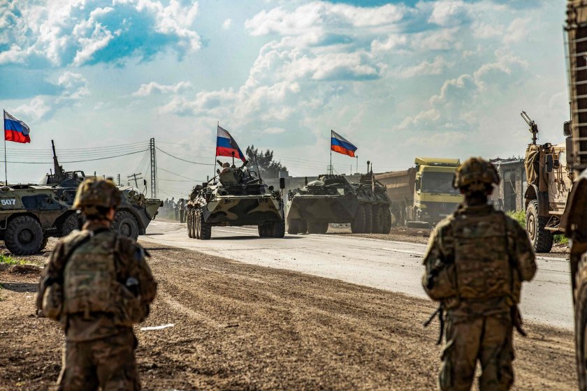 Русия изтегля военни и техника от Сирия заради Украйна