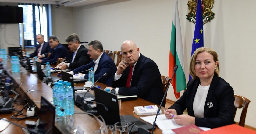Шамар от Европа: „Октоподът” ВСС си отива, Иван Гешев е на мушката