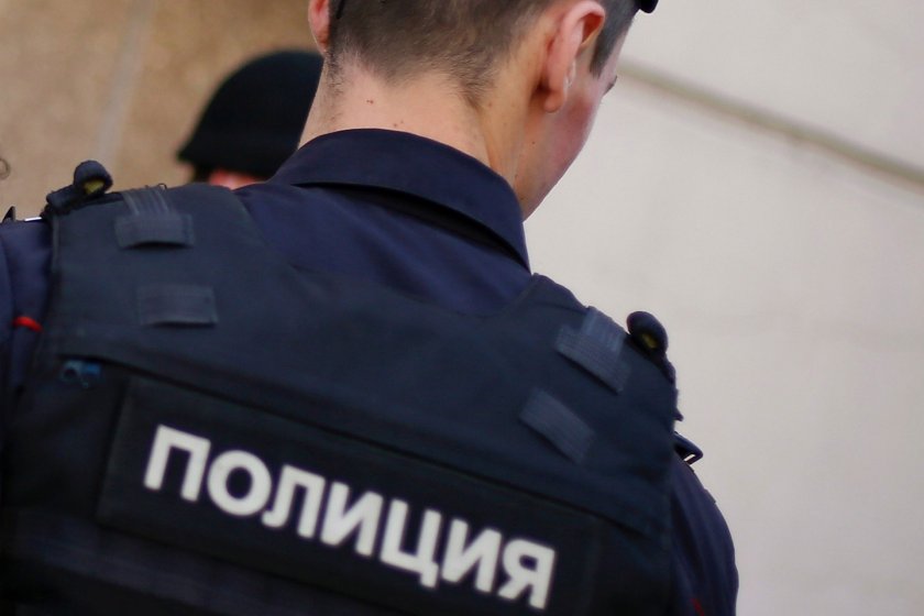 30 полицаи разплитат мегаобира в Белозем, проверяват и роднини на ограбения бизнесмен