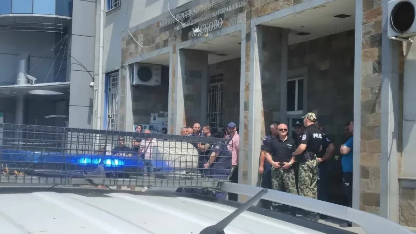 Деца крадат пендари в Хасково