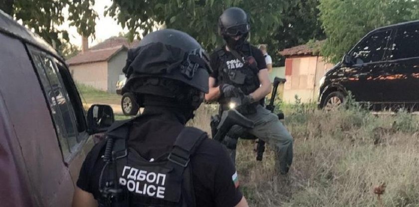 ГДБОП разби престъпна група за търговия с незаконни огнестрелни оръжия и боеприпаси 
