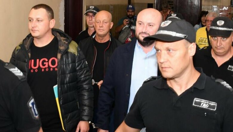 78 тома материали срещу кмета на Минерални бани