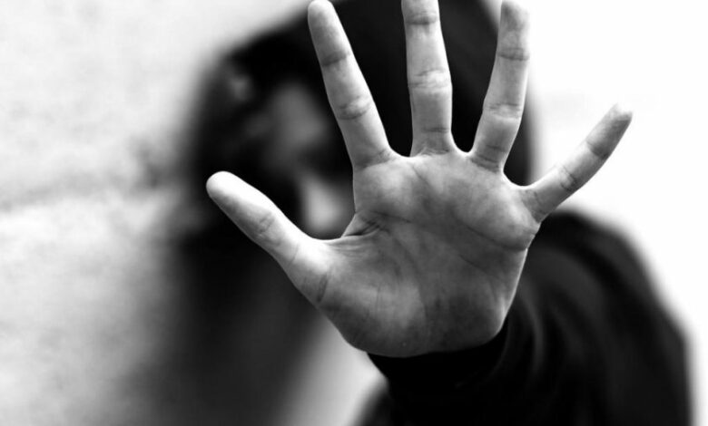 Обвиниха бивш френски държавен секретар в сексуално посегателство