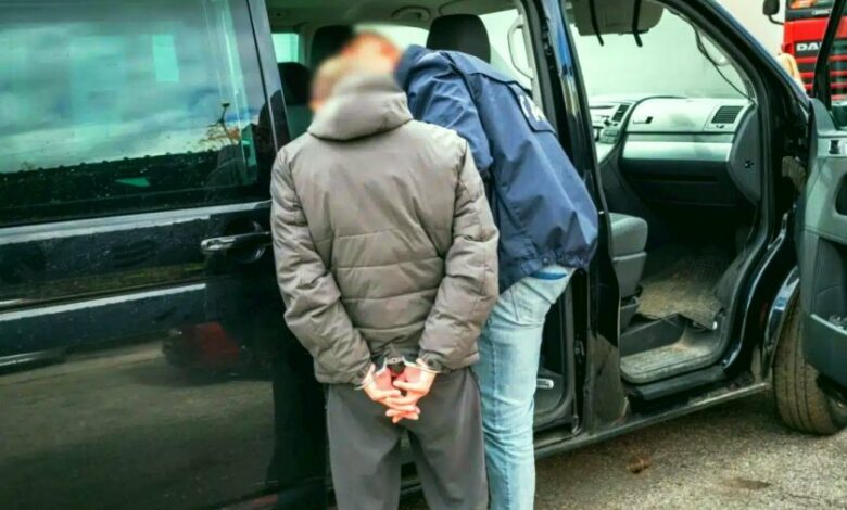 Задържаха престъпна група