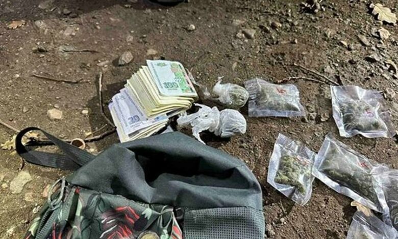 Дилър на колело удари полицайка в лицето, докара й комоцио, но го хванаха (Снимкa)