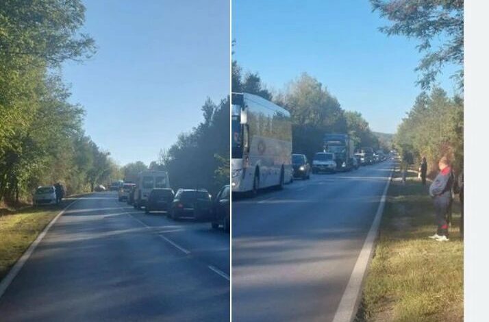Меле с 3 коли затвори пътя София - Варна